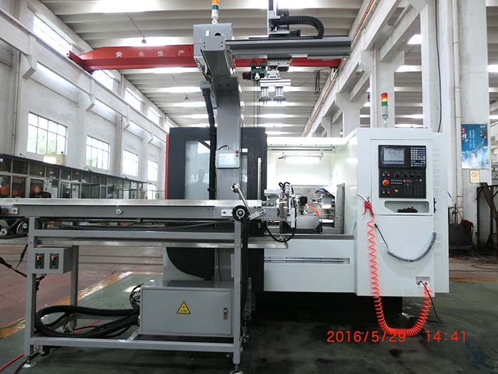 DW200對向(xiàng)曲線高速(sù)銑床正面(miàn)圖