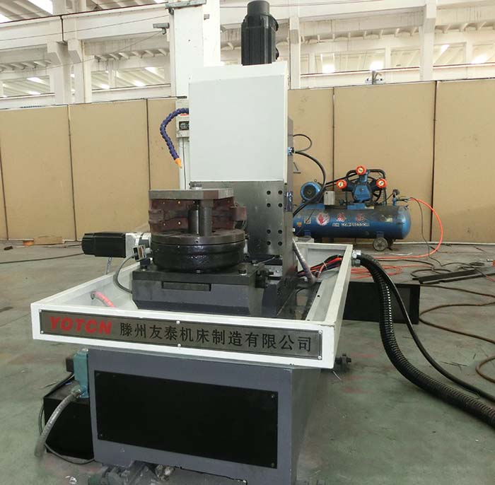 馬蹄(ti)鐵專用(yòng)機床正(zheng)面圖